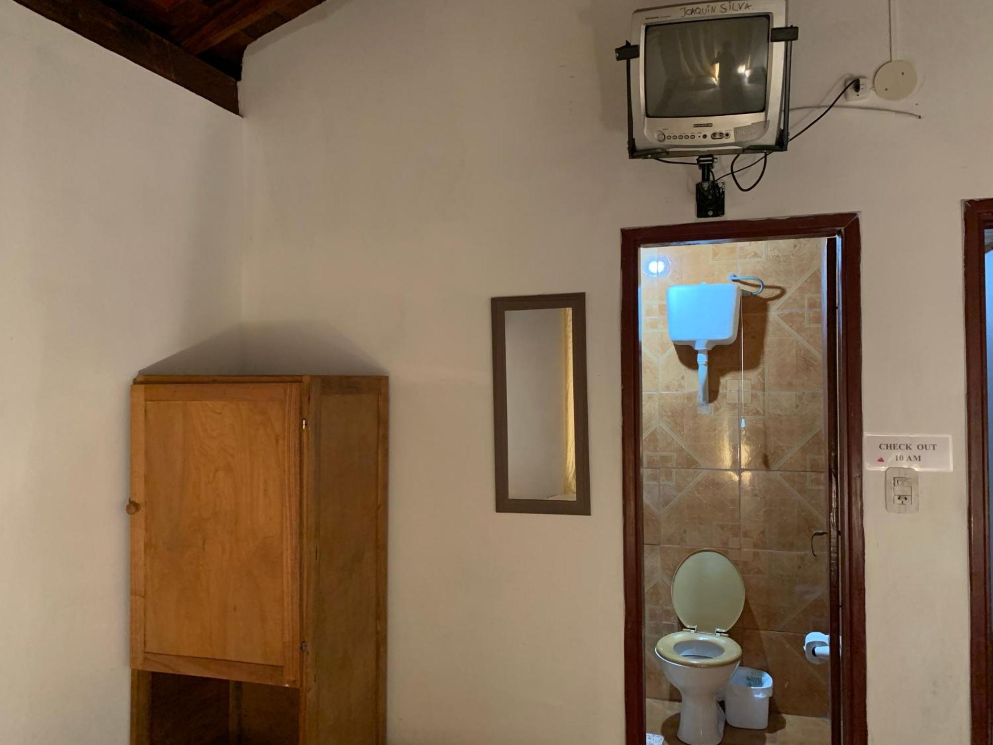 Litt Iguazu Hostal Пуэрто-Игуасу Экстерьер фото