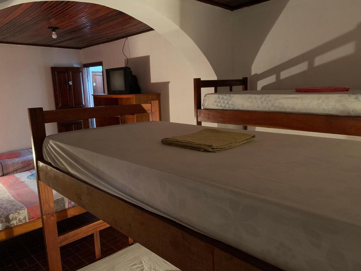 Litt Iguazu Hostal Пуэрто-Игуасу Экстерьер фото