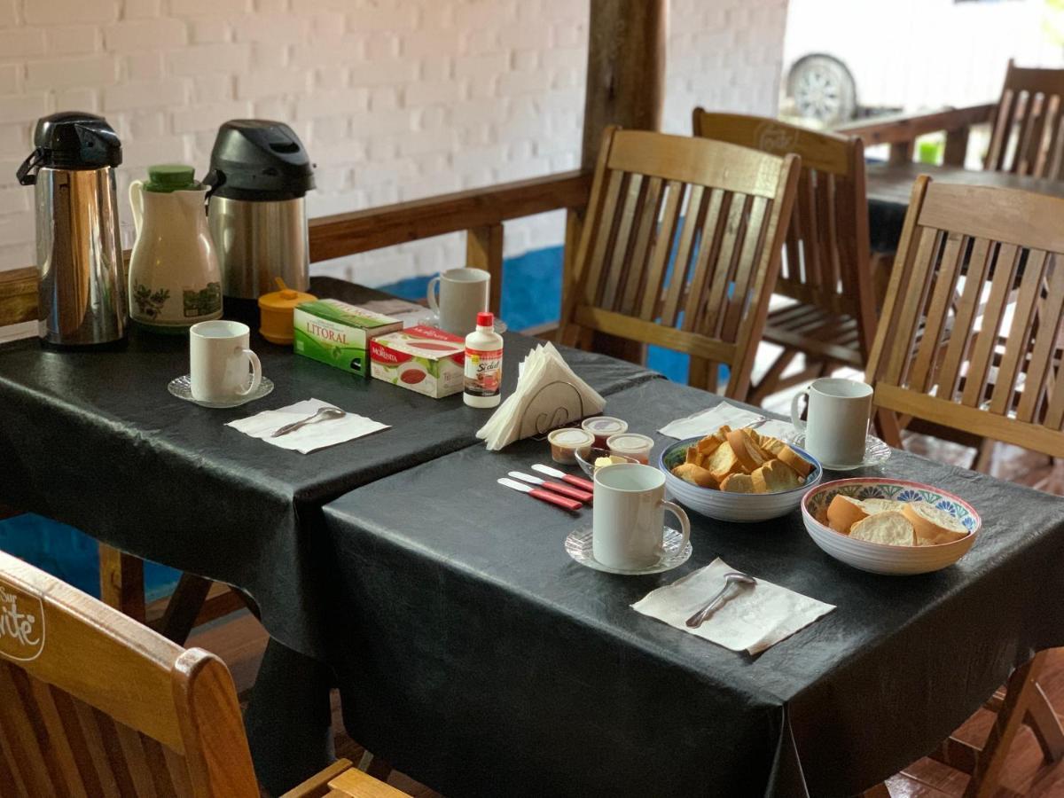 Litt Iguazu Hostal Пуэрто-Игуасу Экстерьер фото